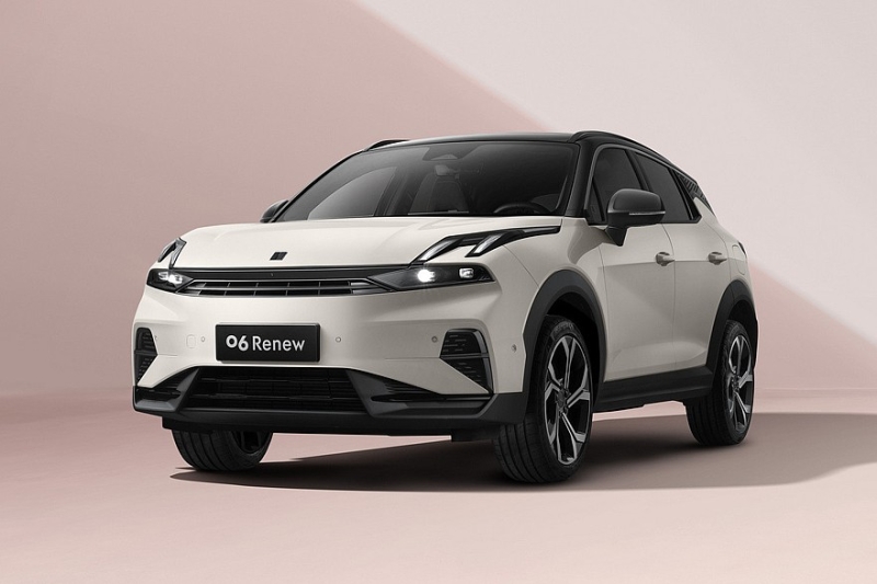 Lynk & Co 06 от Geely и Volvo: теперь и чисто бензиновый рестайлинговый кроссовер