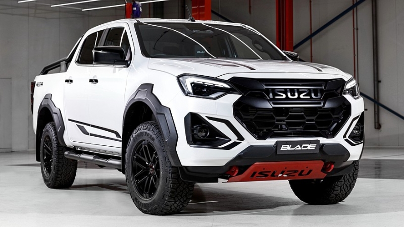 У пикапа Isuzu D-Max появилась новая топовая версия Blade, цена известна