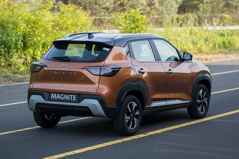 Бюджетный кроссовер Nissan Magnite: наконец-то леворульная версия