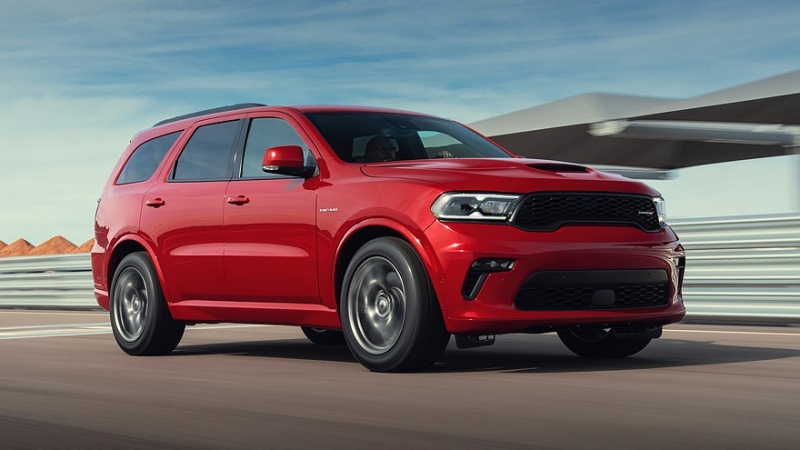 Устаревшему кроссоверу Dodge Durango могут оставить двигатель V8 HEMI ещё на год