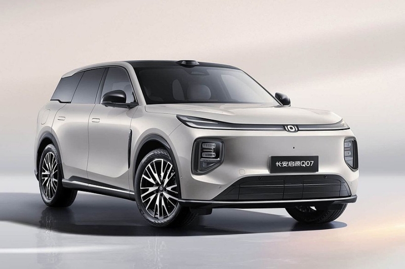 Кроссовер Changan Qiyuan Q07 доступен к заказу: богатые комплектации и два варианта начинки