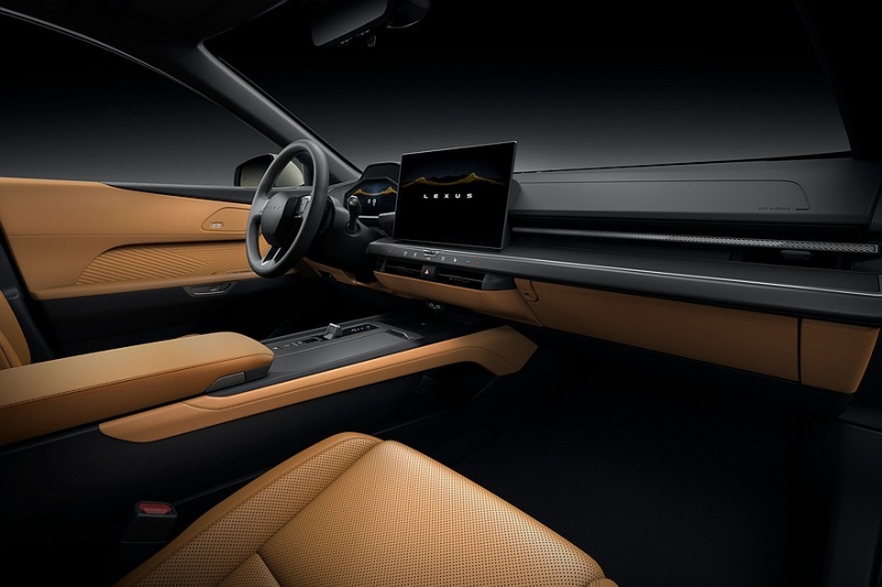 Новый седан Lexus ES: гибрид или электрокар и два варианта оформления салона