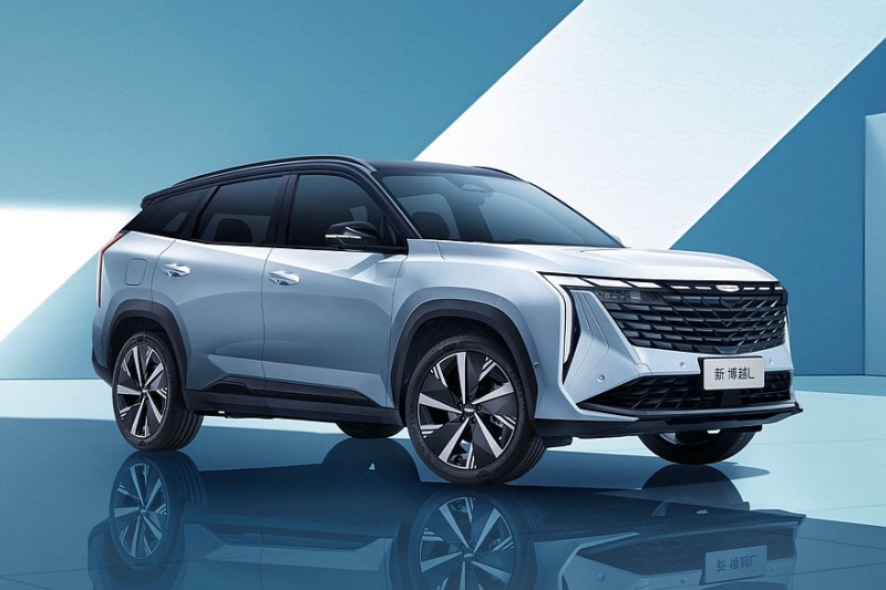 Представлен новый Geely Atlas: упрощённый дизайн и богатое оснащение